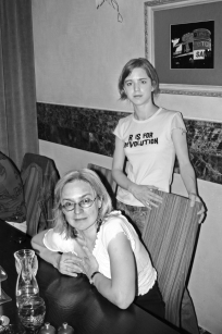 230505 Anna en Vera Politkovskaja